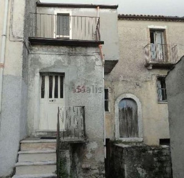 casa indipendente in vendita a Sessano del Molise