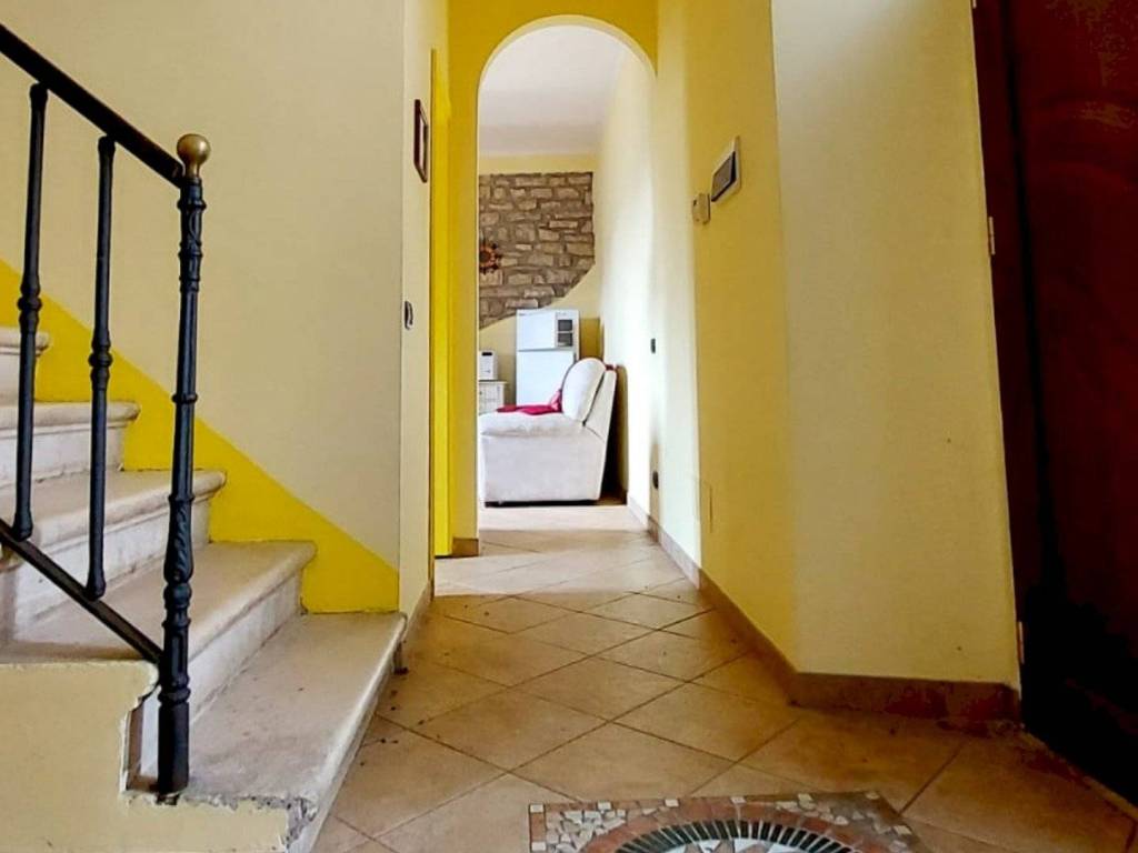 casa indipendente in vendita a Sessano del Molise