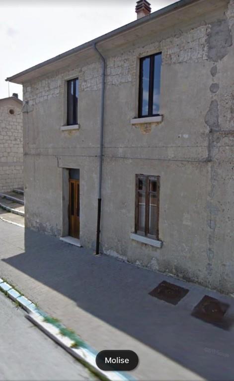 casa indipendente in vendita a Vastogirardi in zona Villa San Michele