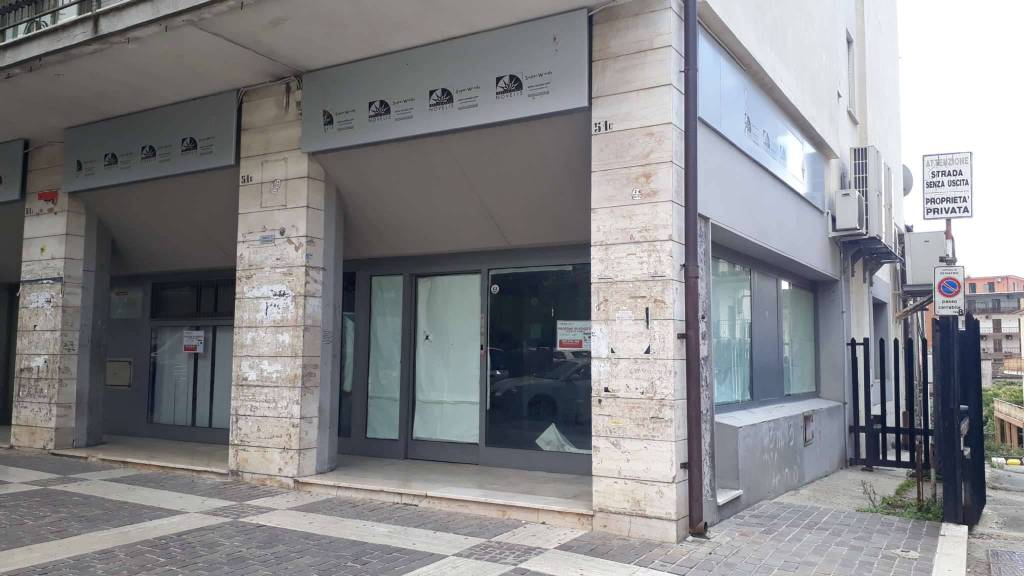 negozio in vendita a Venafro