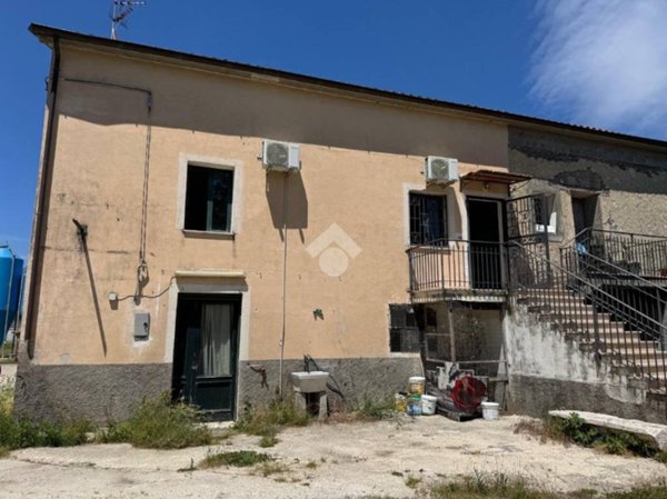 casa indipendente in vendita a Venafro