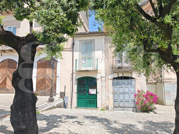 casa indipendente in vendita a Venafro
