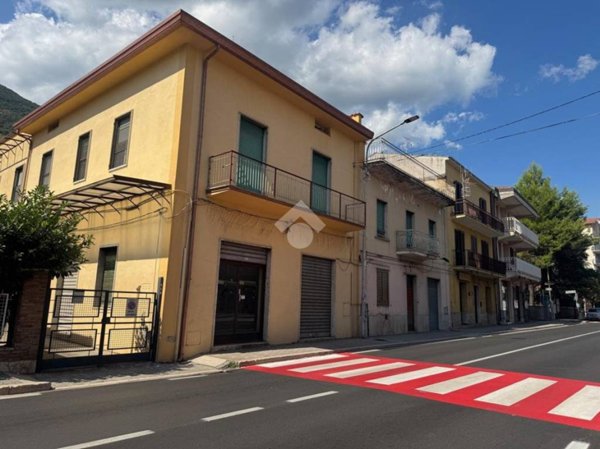 negozio in vendita a Venafro