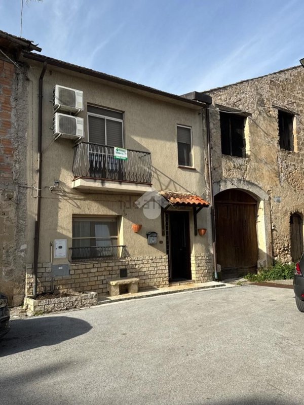 casa semindipendente in vendita a Venafro