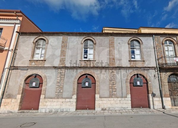 negozio in vendita a Venafro
