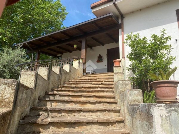 casa indipendente in vendita a Venafro