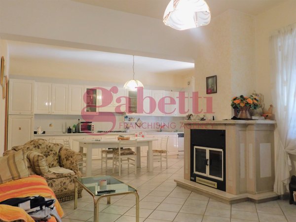 casa indipendente in vendita a Venafro in zona Ceppagna