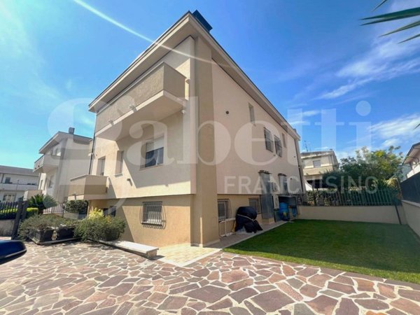 casa indipendente in vendita a Venafro