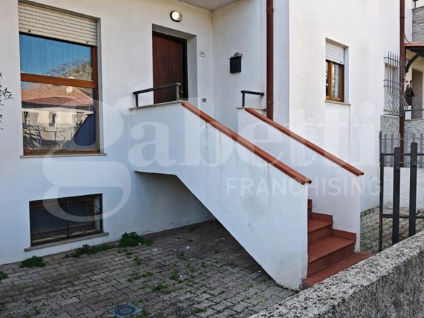 casa indipendente in vendita a Venafro