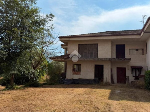 casa indipendente in vendita a Venafro