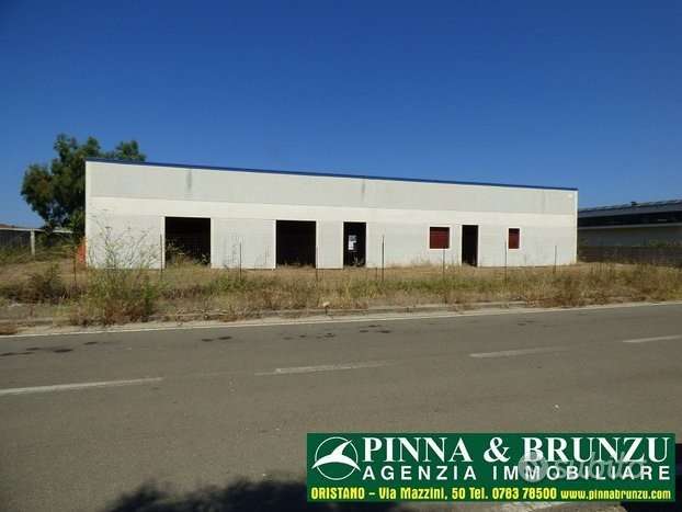 locale di sgombero in vendita ad Abbasanta