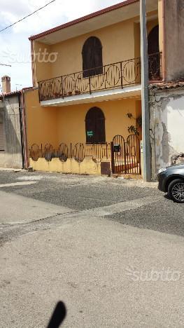 casa indipendente in vendita ad Abbasanta