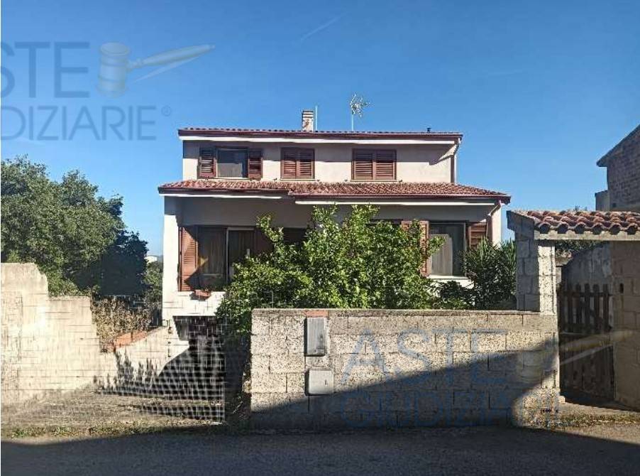 casa indipendente in vendita ad Abbasanta