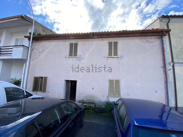 casa indipendente in vendita ad Abbasanta