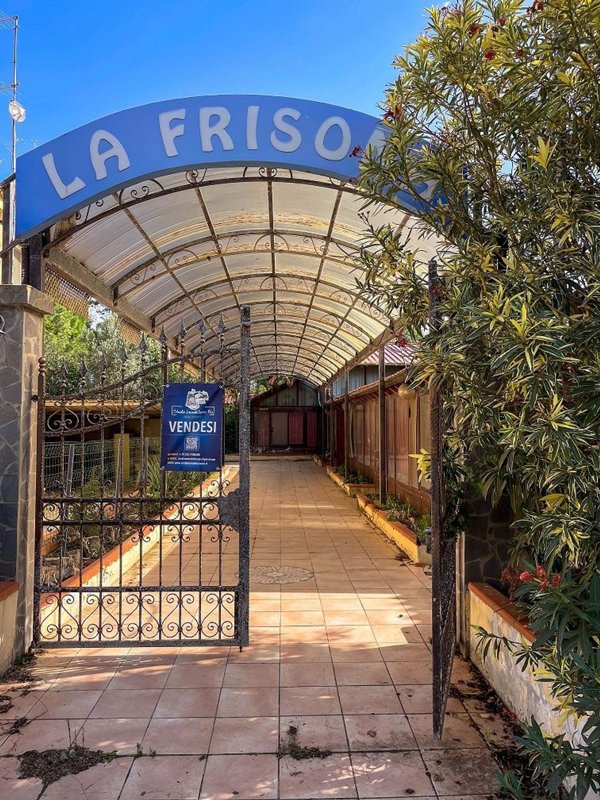 locale commerciale in vendita ad Arborea in zona Torrevecchia
