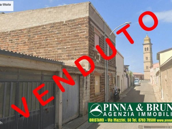 casa indipendente in vendita a Baratili San Pietro