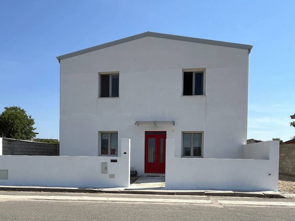 casa indipendente in vendita a Baratili San Pietro