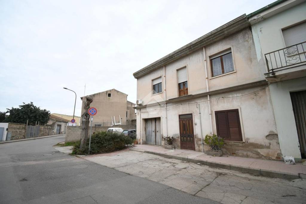 casa semindipendente in vendita a Cabras