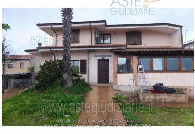 casa indipendente in vendita a Cabras in zona Solanas