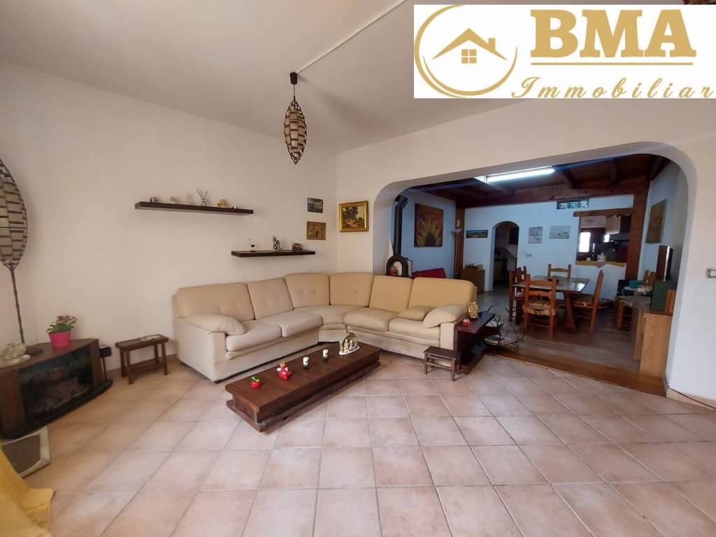 casa indipendente in vendita a Cabras