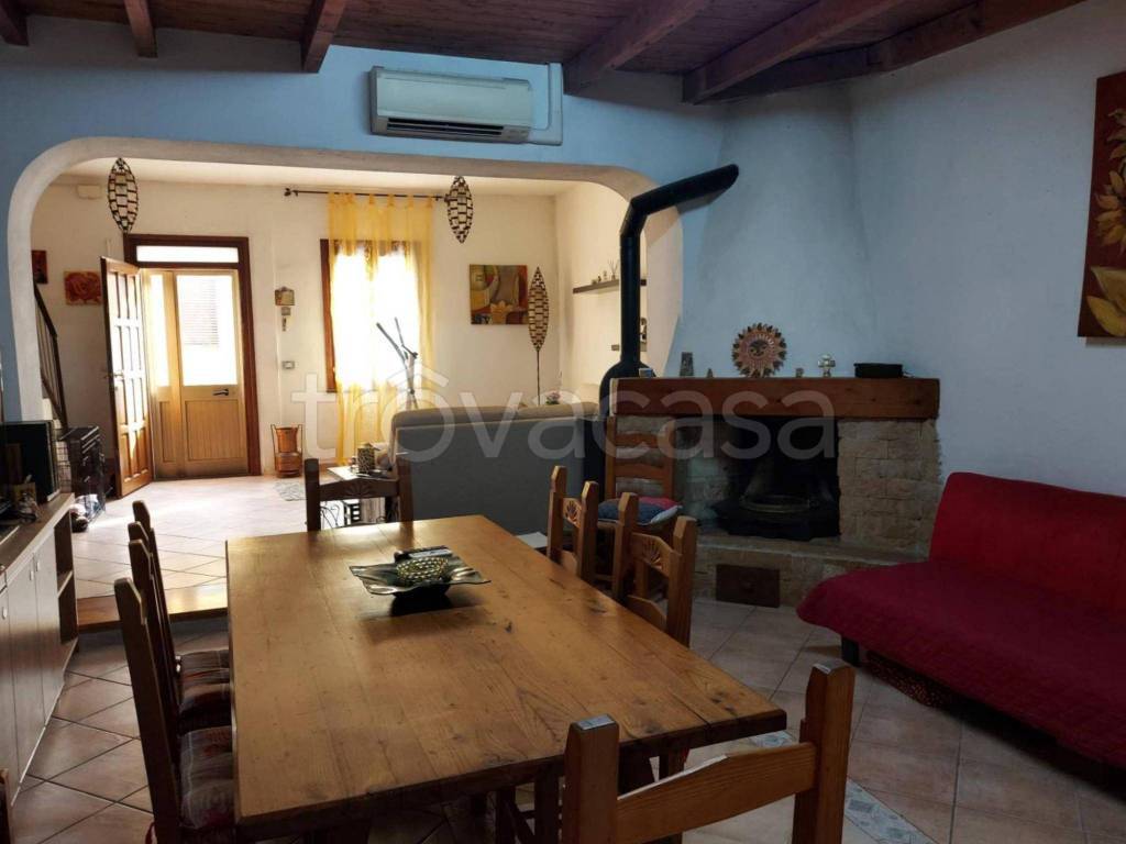 casa indipendente in vendita a Cabras