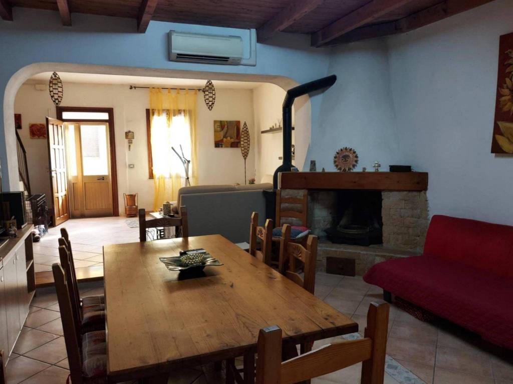 casa indipendente in vendita a Cabras