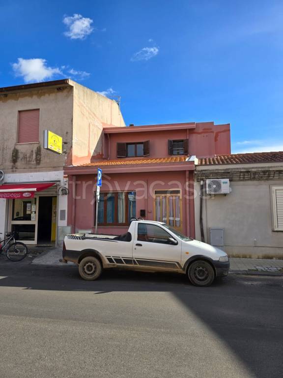 casa indipendente in vendita a Cabras in zona San Giovanni di Sinis