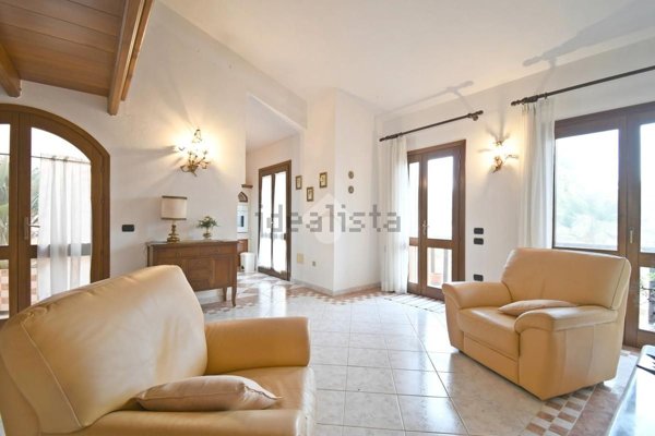 casa indipendente in vendita a Cabras