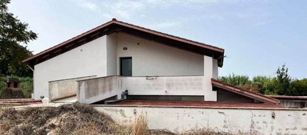 negozio in vendita a Cabras