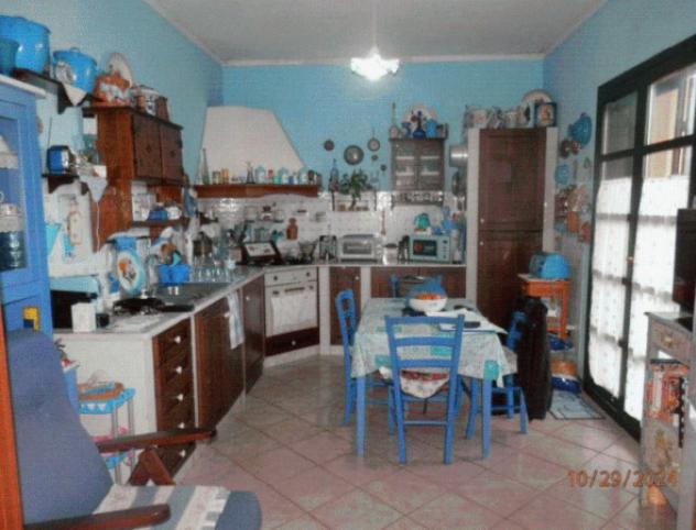 pentavano in vendita a Cabras in zona Solanas