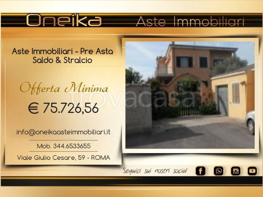 appartamento in vendita a Cabras in zona Solanas