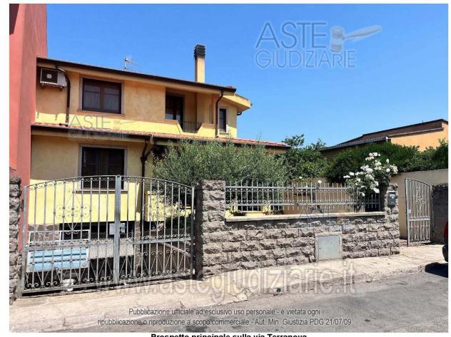 quadrivano in vendita a Cabras in zona Solanas