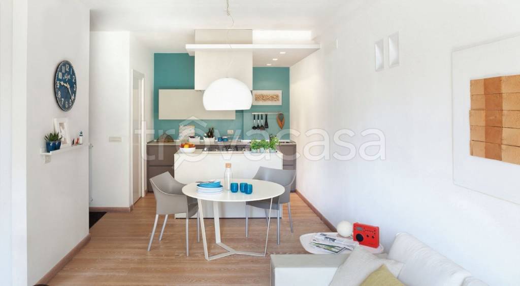 appartamento in vendita a Cabras in zona Solanas