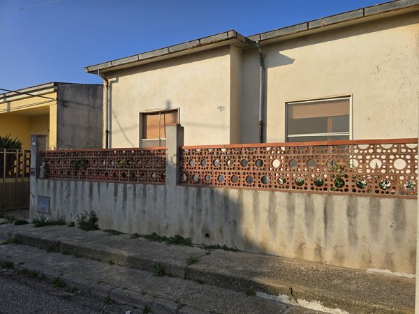 casa indipendente in vendita a Cabras