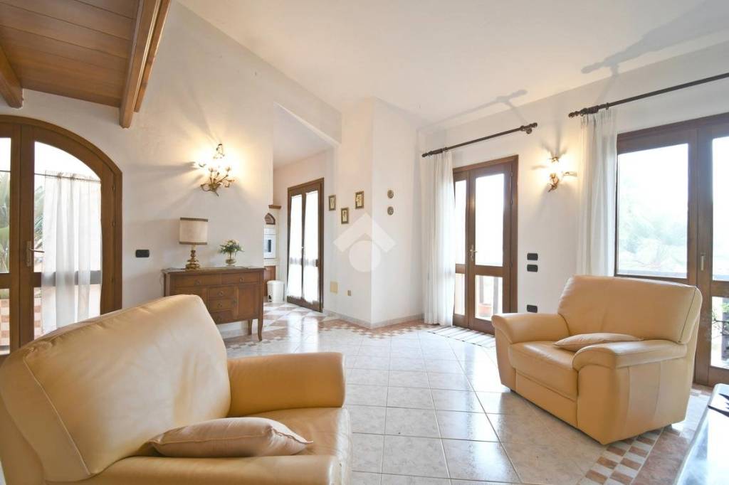 casa indipendente in vendita a Cabras