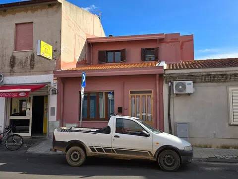 casa indipendente in vendita a Cabras in zona San Giovanni di Sinis