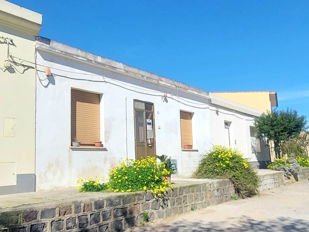 casa indipendente in vendita a Cabras