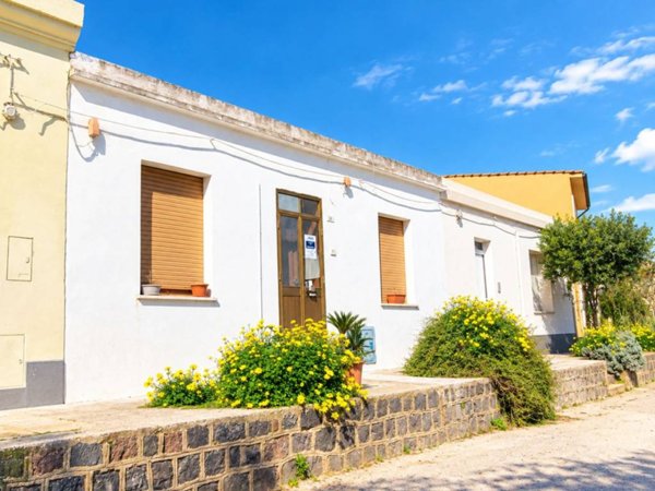 casa indipendente in vendita a Cabras