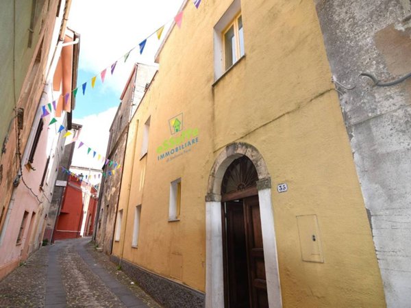 casa indipendente in vendita a Cuglieri