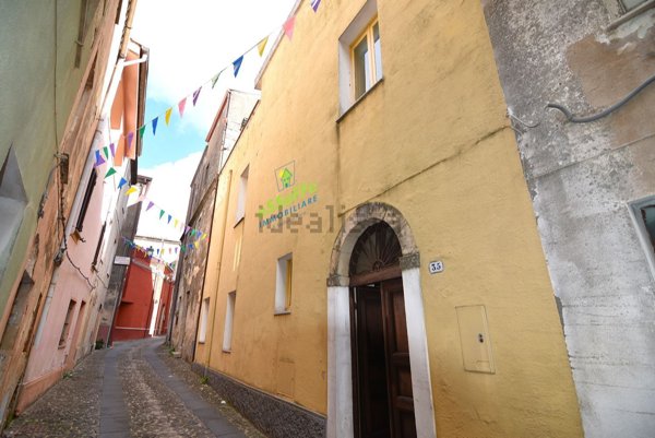 casa indipendente in vendita a Cuglieri