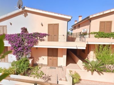 casa indipendente in vendita a Cuglieri in zona Santa Caterina di Pittinuri