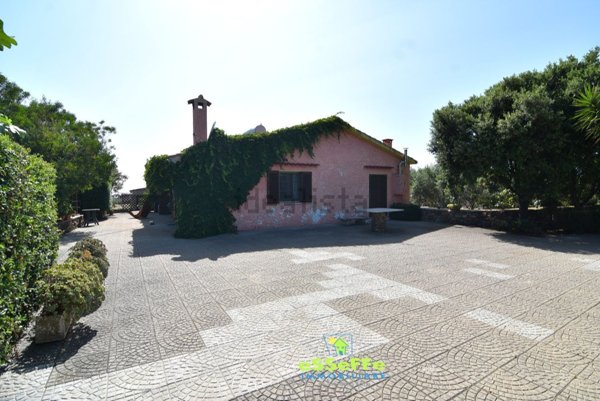 casa indipendente in vendita a Cuglieri in zona Santa Caterina di Pittinuri