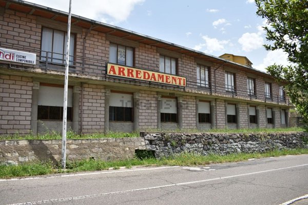 locale commerciale in vendita a Cuglieri