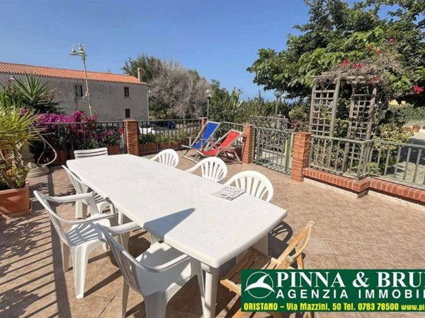 casa indipendente in vendita a Cuglieri in zona Santa Caterina di Pittinuri