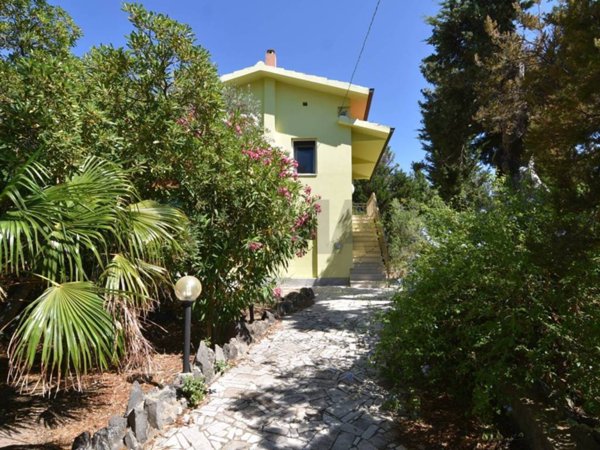 casa indipendente in vendita a Cuglieri
