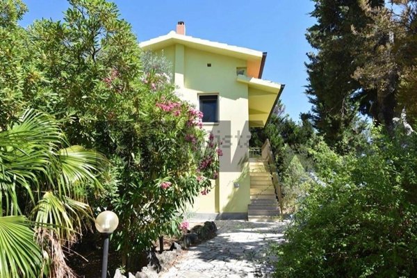 casa indipendente in vendita a Cuglieri