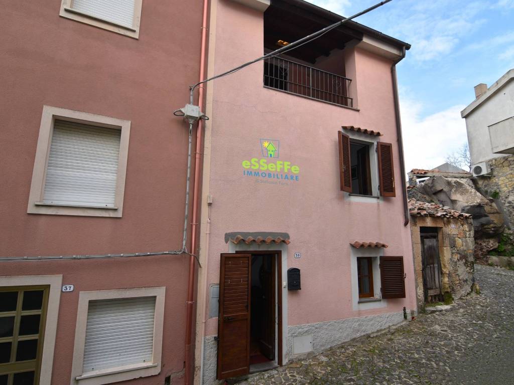 casa indipendente in vendita a Cuglieri