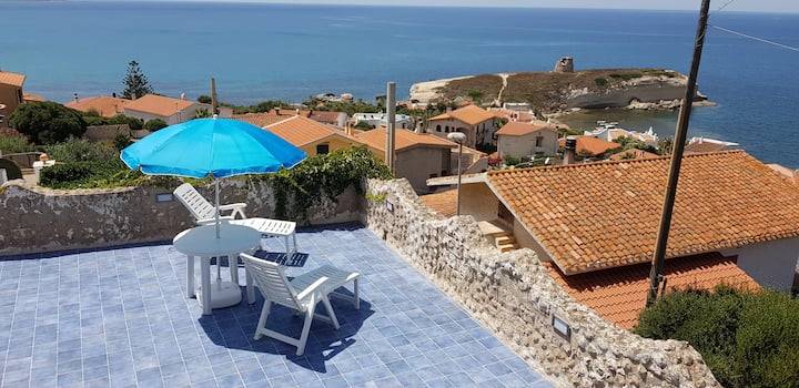 casa indipendente in vendita a Cuglieri in zona Torre del Pozzo