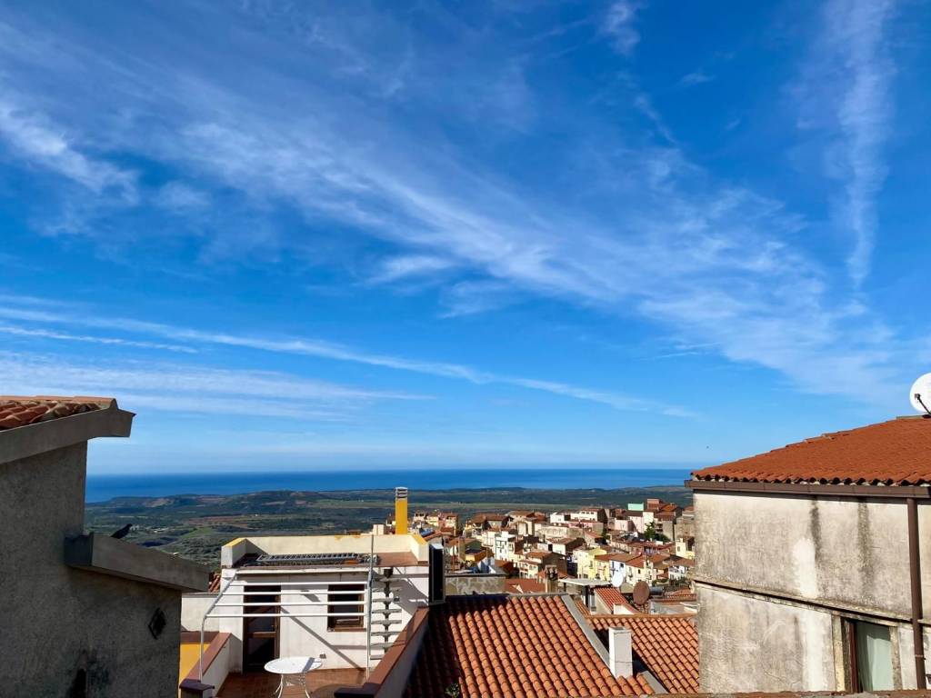 casa indipendente in vendita a Cuglieri in zona S'Archittu