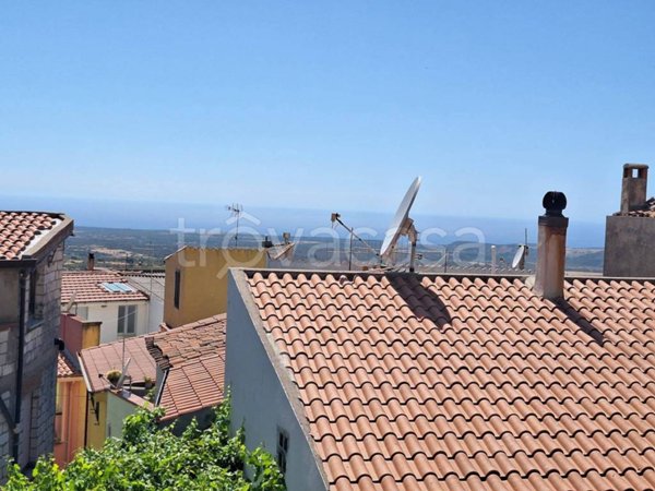 casa indipendente in vendita a Cuglieri in zona Santa Caterina di Pittinuri